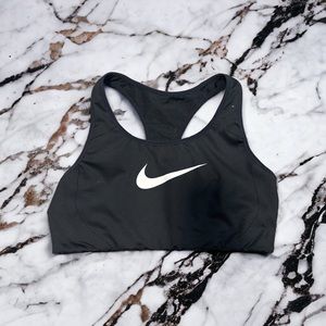 Nike Women’s Black Sports Bra Size Medium